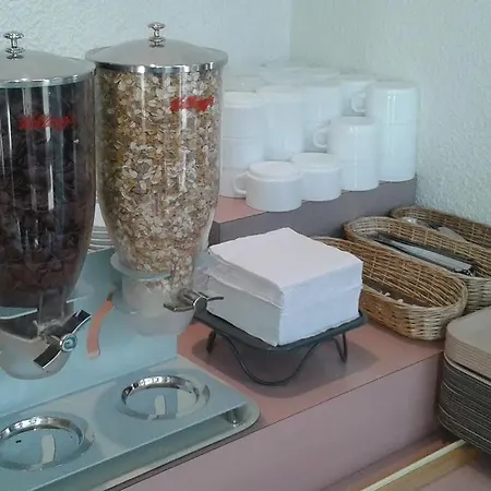 Egg - Les Gens De Hotell 2*